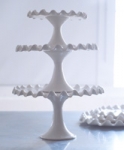 Ruffle Ceramic Cake stand - S - Made by Potluck
